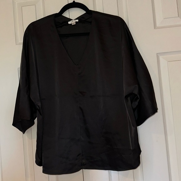 Gemma & Jane Black V neck flowy style silky 3/4 sleeve blouse Sz  M - Picture 4 of 14